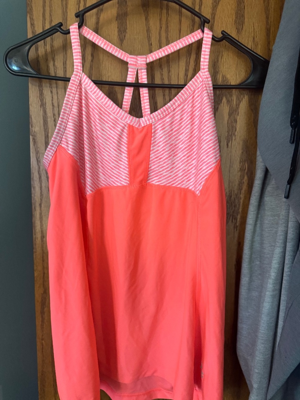 Women's tank top